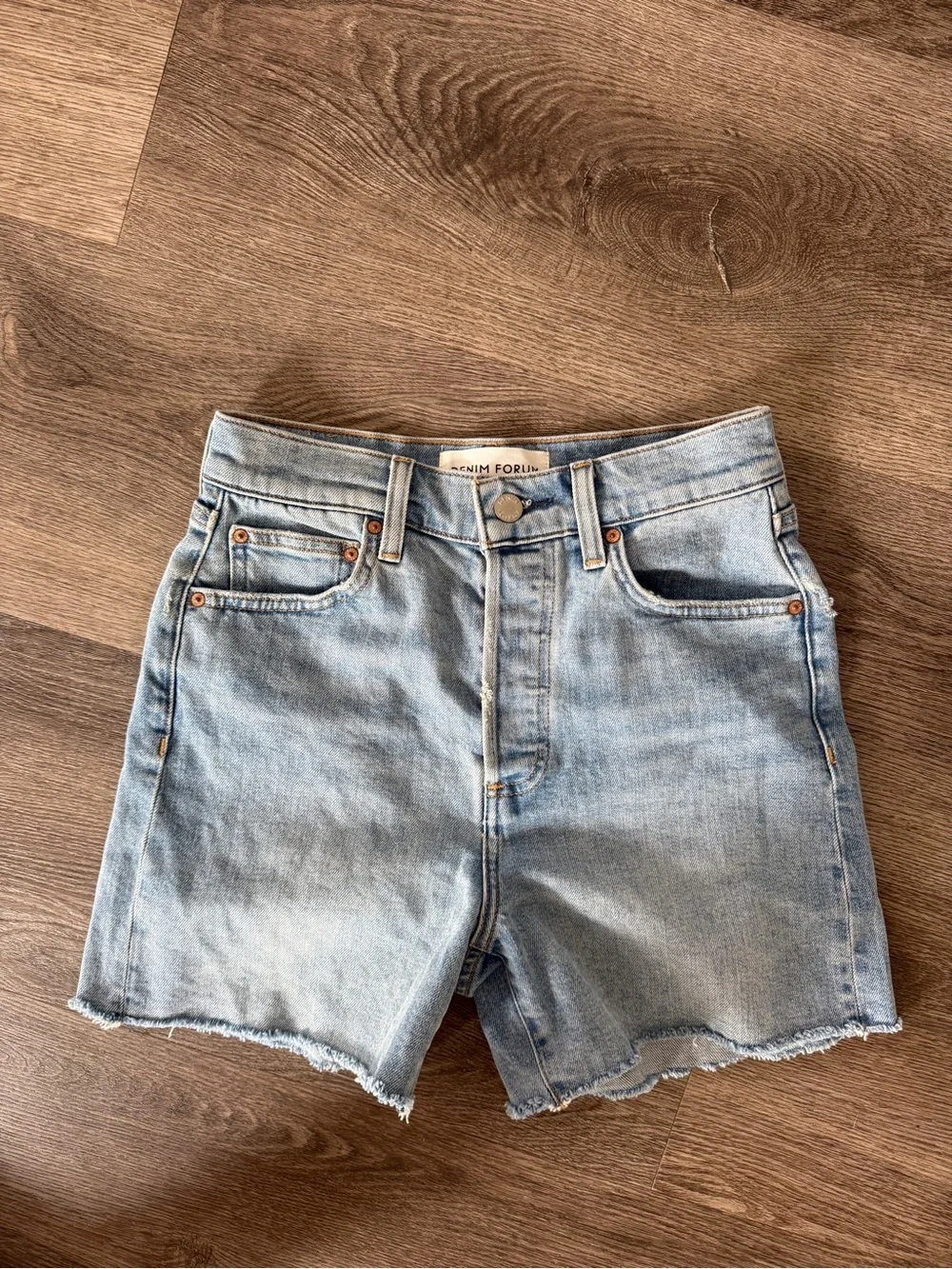 Light Wash Denim Cutoff Shorts - demin